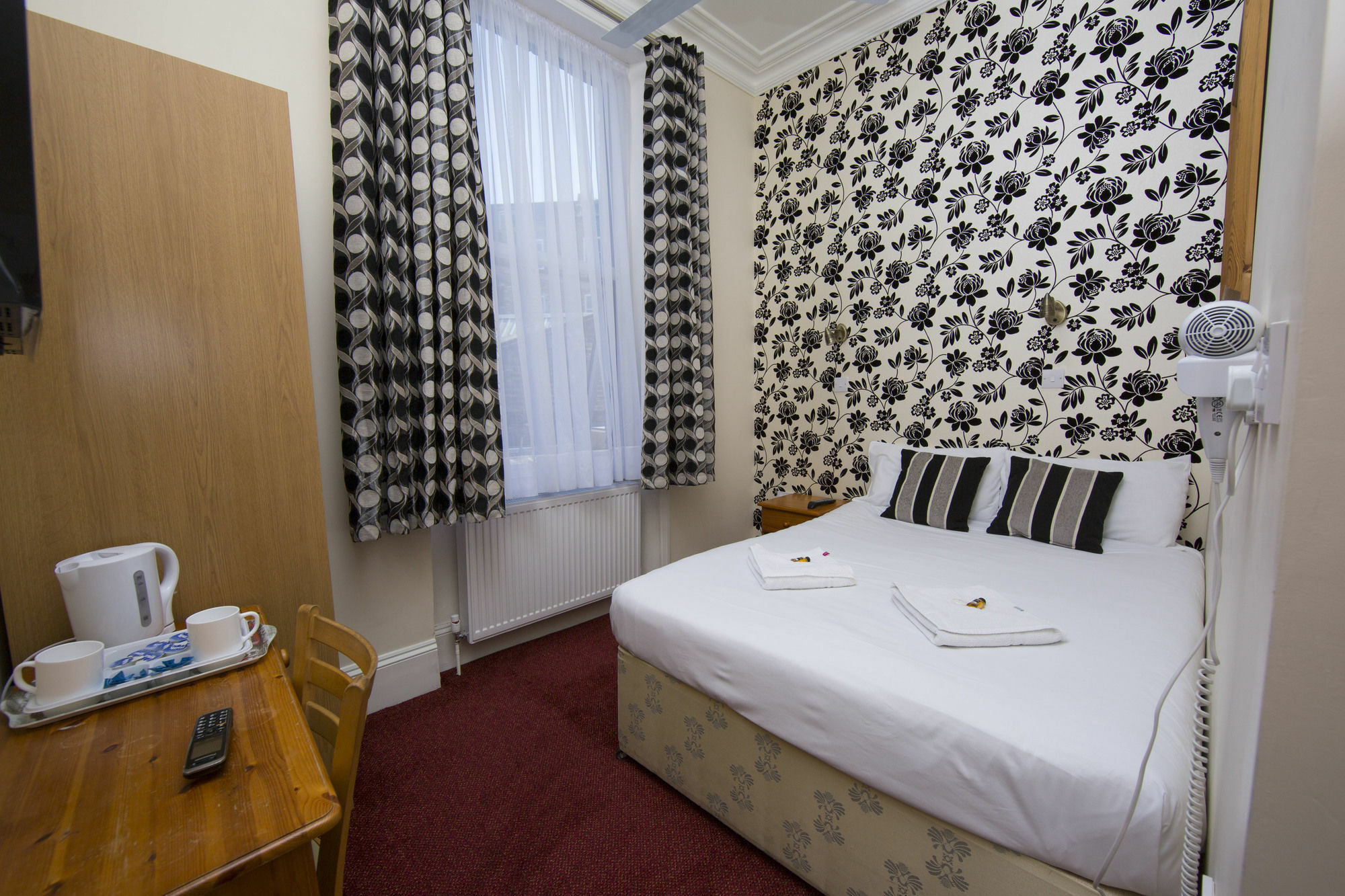 Royal London Hotel By Saba Bagian luar foto